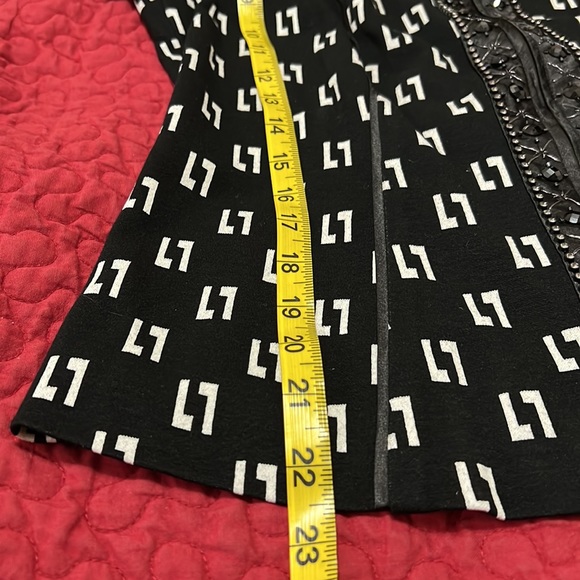 Lily and Taylor zip blazer with Embellished zipper pull and zipper area. - Picture 10 of 10